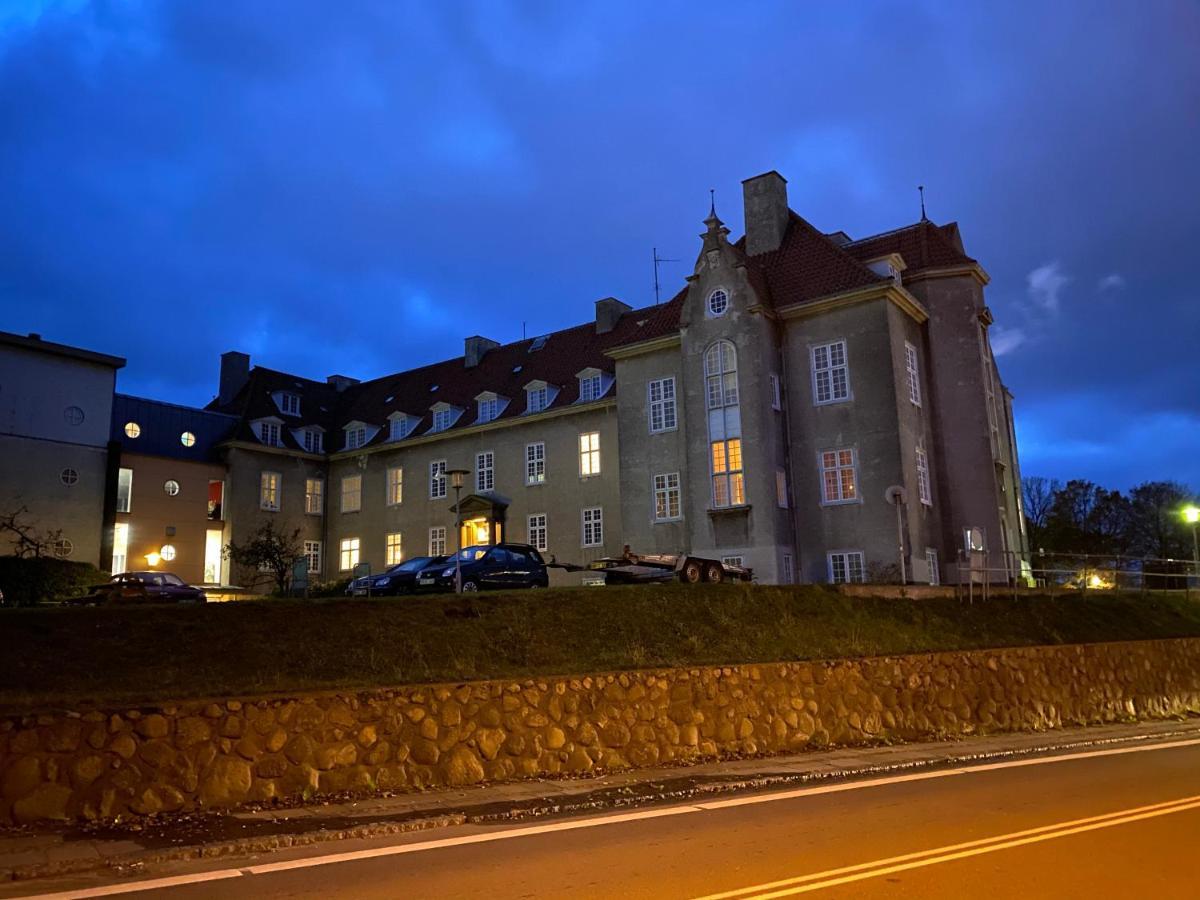 Slottets Anneks Hotel Ronne Bagian luar foto